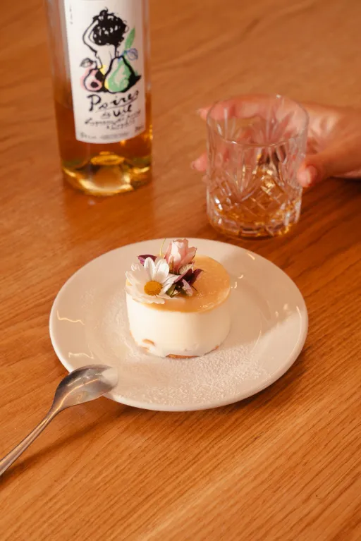 Dolce gourmet servito al RIMA Wine Bar