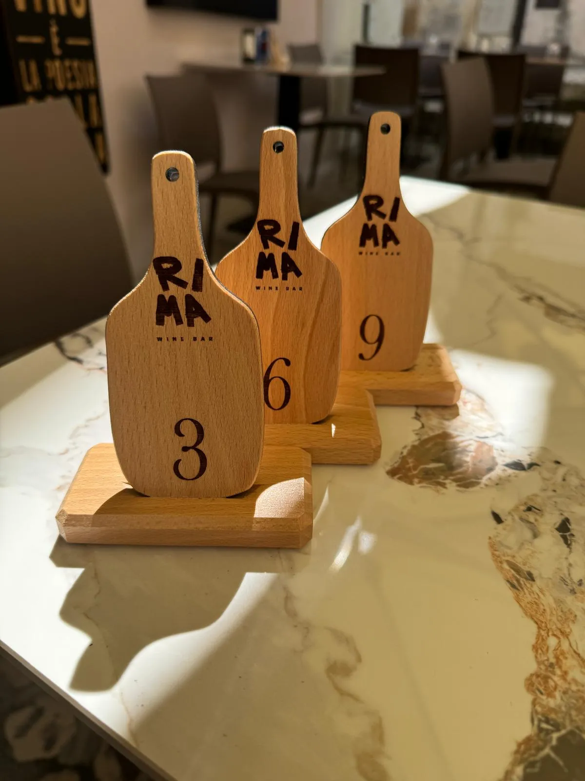 Selezione di vini pregiati esposti al RIMA Wine Bar